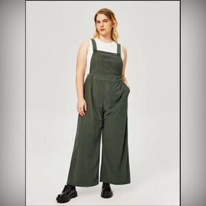 Cider Olive Green Women’s Corduroy Wide Leg Overalls Size Large